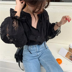 Carved Lantern Long Sleeve Lace Blouse Blusas